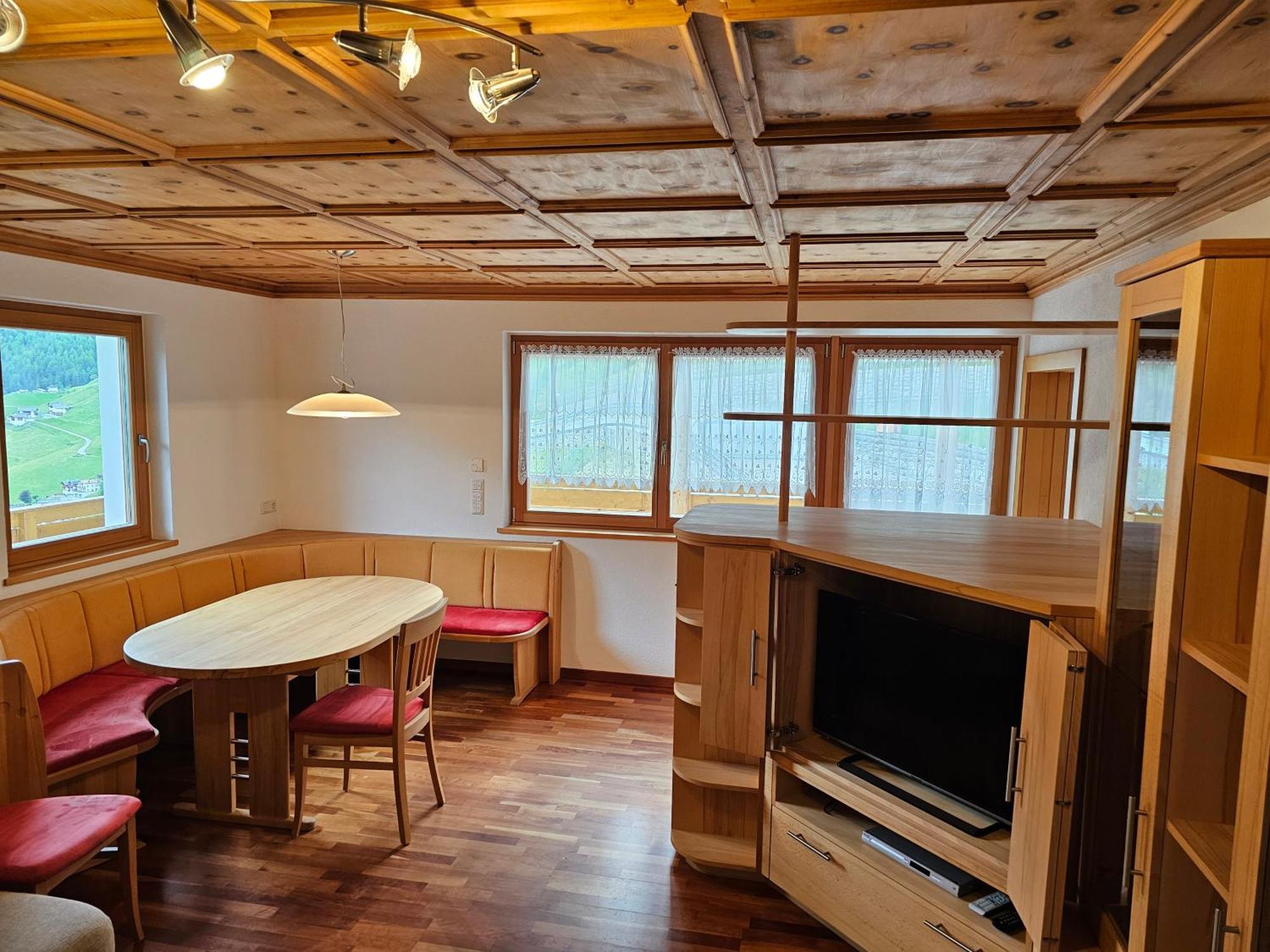 Alpenblick Lodge Tscholl 마르텔로 외부 사진