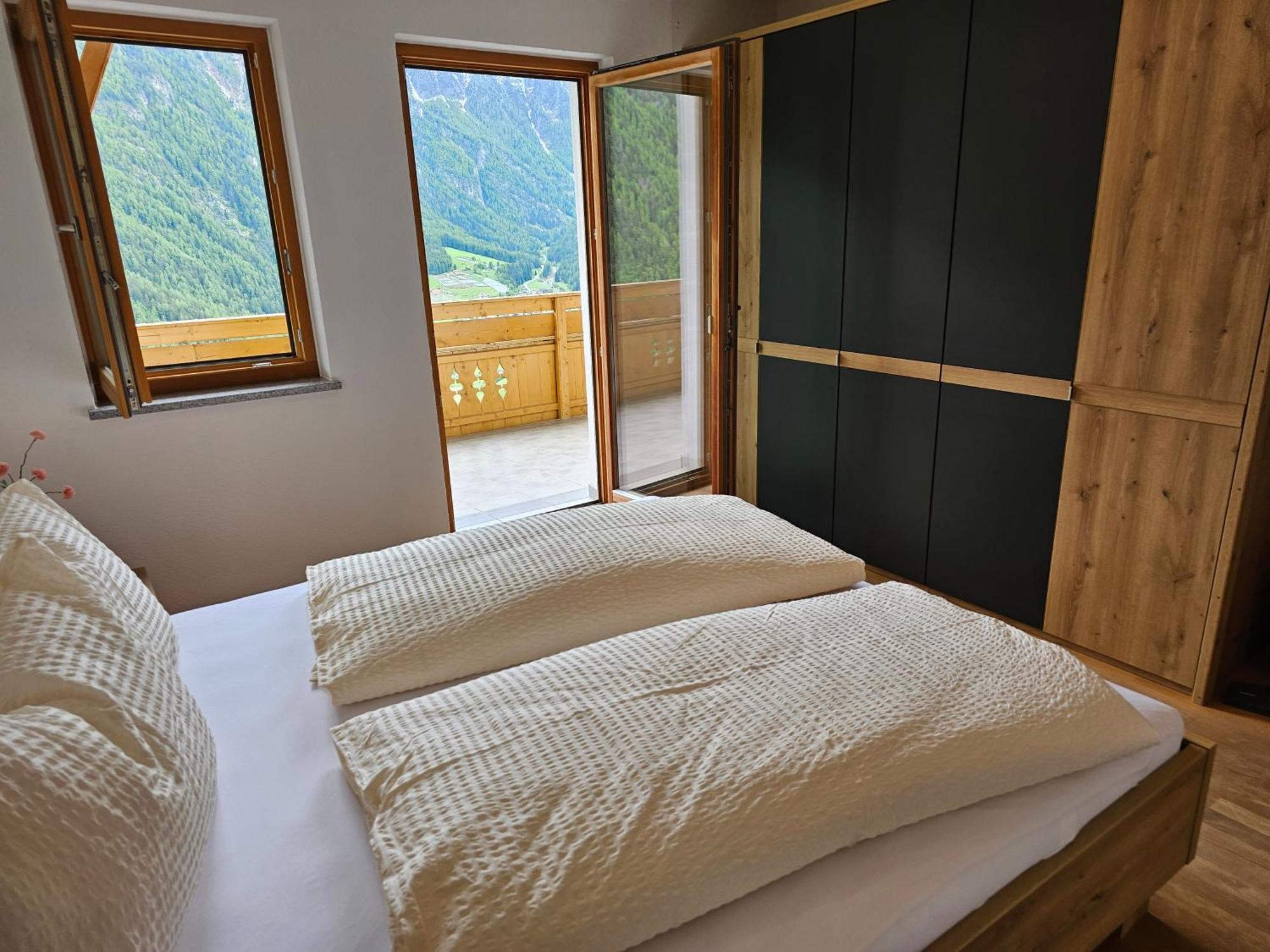 Alpenblick Lodge Tscholl 마르텔로 외부 사진